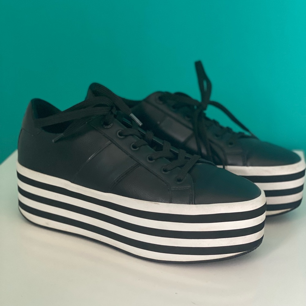 Aldo Platform shoes lace up Leather- Costume